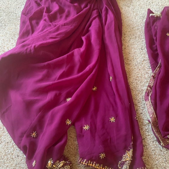 Punjabi suit - Picture 6 of 7